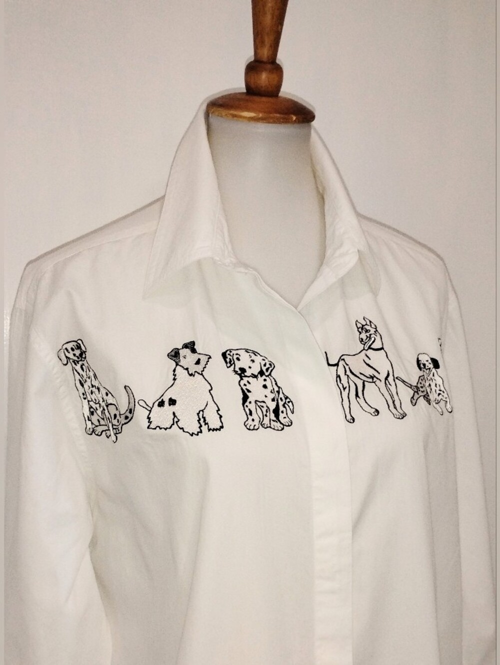 VINTAGE BILL BLASS DOG LOVER BLOUSE